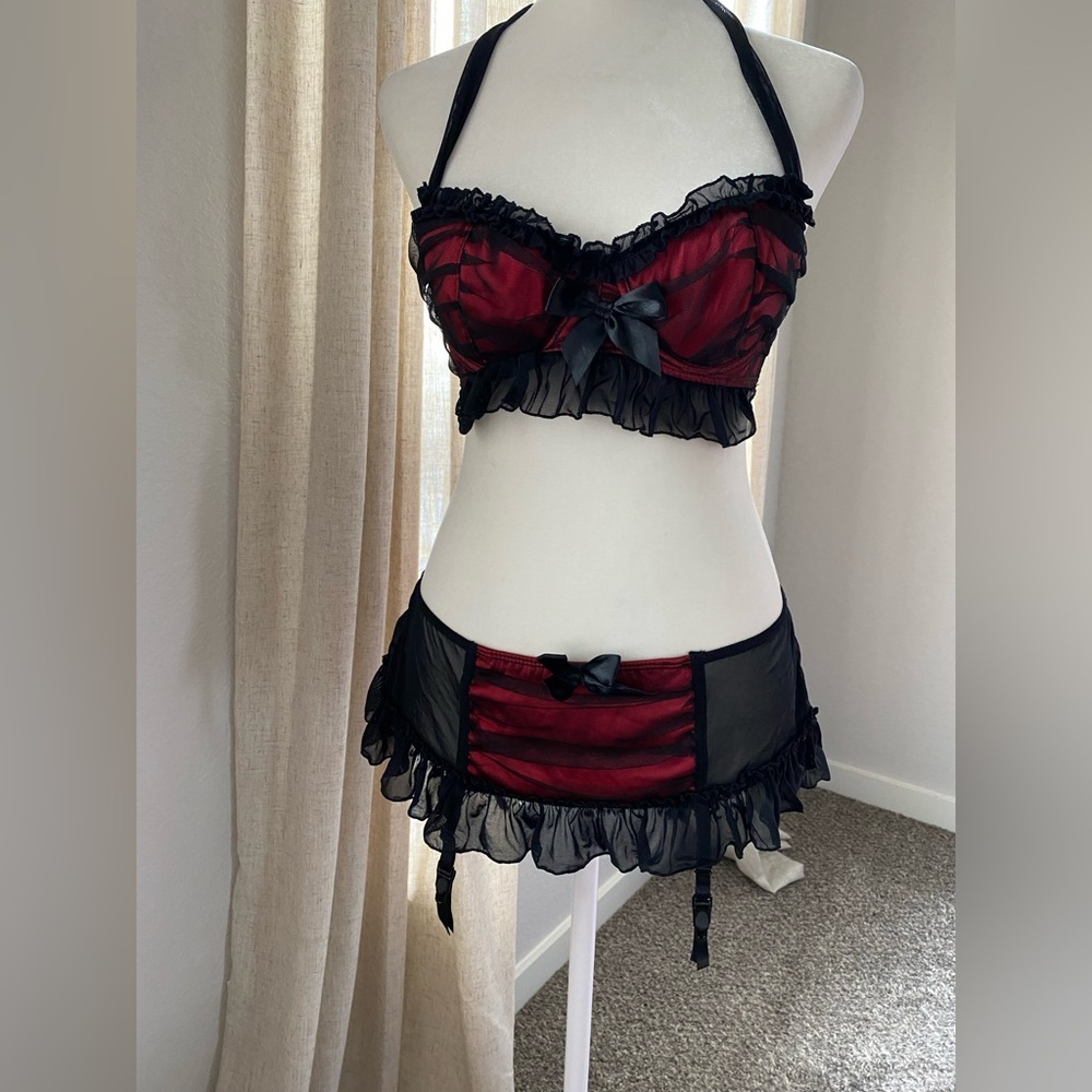 NWOT Y2K Black & Red Lingerie Set - Picture 3 of 9